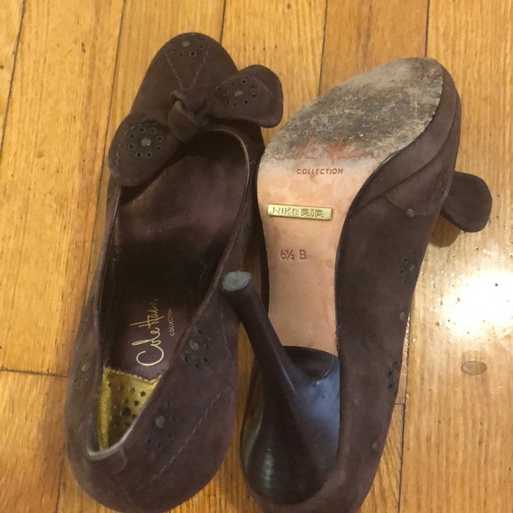 Cole Haan dark brown pump - Picture 3 of 3